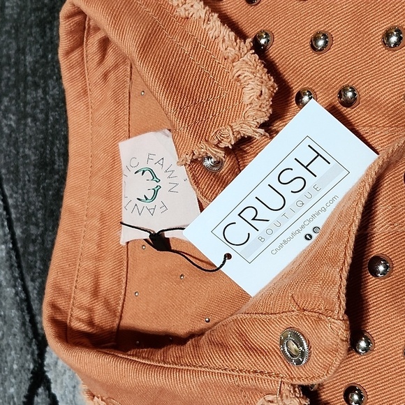 DUSTY PEACH STUDDED RAW-EDGE SNAP-BUTTON OVERSIZED FIT SHACKET JACKET - Picture 5 of 16